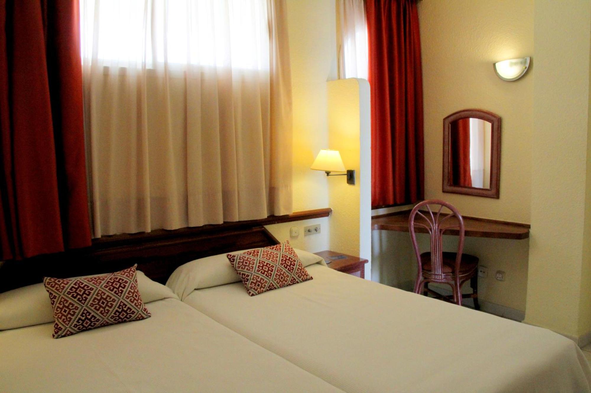 Hovima Atlantis Hotel Costa Adeje  ภายนอก รูปภาพ