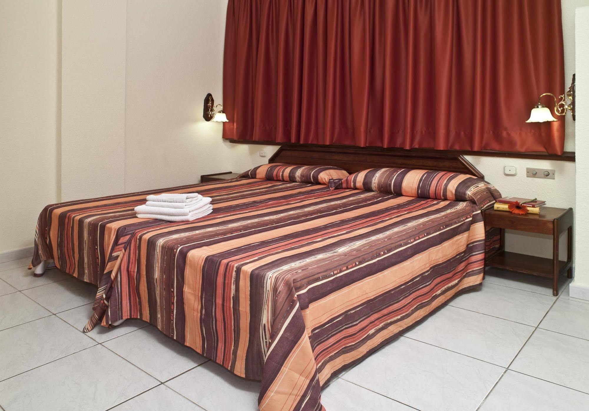 Hovima Atlantis Hotel Costa Adeje  ภายนอก รูปภาพ